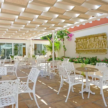 מלון Antique Palace Museum (adults Only)