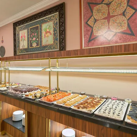 מלון Antique Palace Museum (adults Only) 5*
